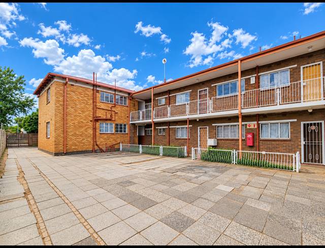2 BEDROOM FLAT FOR SALE IN PEACEHAVEN